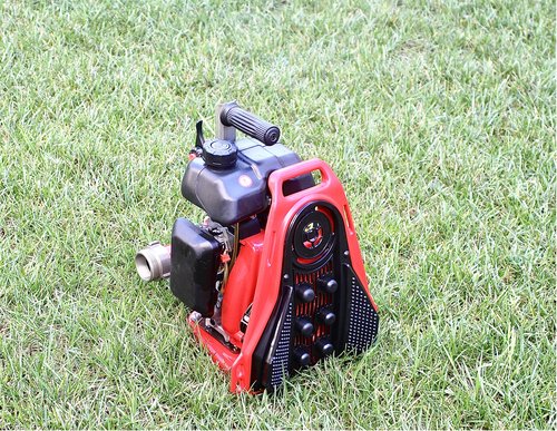 便携式灭火水泵